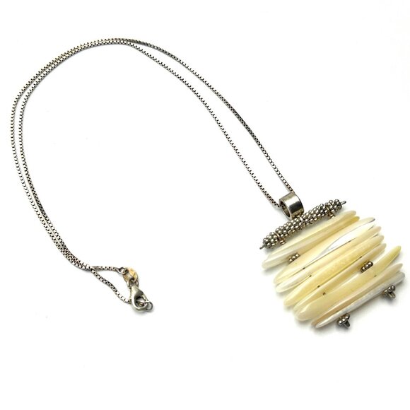 Irridescent Mother of Pearl Pendant Necklace with 17" Silver Boxchain — EUC - Picture 1 of 8